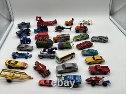 Huge Vtg Lot Of 102 Toy Cars Matchbox Hot Wheels & Others 60's 70's 80's & 90's