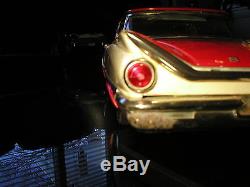 ICHIKO 1960 Buick Invicta Tin Toy friction car Japan (17.5 inches/44cm)