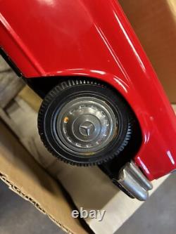 Ichiko 300se mercedes Tin Toy Car Vintage Made In japan
