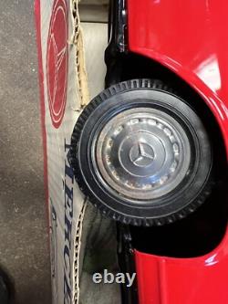 Ichiko 300se mercedes Tin Toy Car Vintage Made In japan