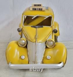 Iron Retro Vintage Metal Car Model Classic Metal Craft Yellow Taxi Model Decor