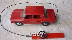 JOUSTRA RENAULT R8 ROUGE mécanique à clef BE ancien jouet vintage toy car