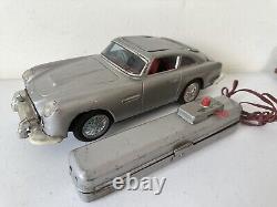 James Bond 007 Aston Martin DB5 1965 Battery Operated 11 car Japan Rare edition