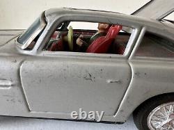 James Bond 007 Aston Martin DB5 1965 Battery Operated 11 car Japan Rare edition