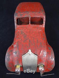 KINGSBURY Chrysler Airflow Sedan -Electric Lights Pressed Steel Vintage Toy Car