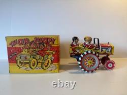 LOUIS MARX TOYS THE OLD JOLOPY COLLEGE KIDS Tin Litho Wind Up Car with Box