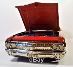 Large 17 Tin Friction 1961 Cadillac Car Opening Hood And Trunk Sss Bandai Japan