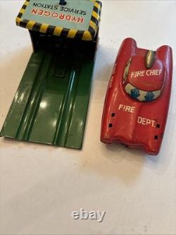 Linemar tin windup Hydrogen Service Station with Futuristic Fire Chief Car as-59