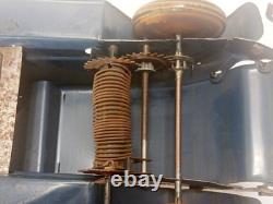 Marx Wind Up Vintage Tin Old Time Car - 1930's Coupe with Driver Marx Wind Up Vintage Tin Old Time Car - 1930's Coupe with Driver