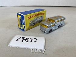Matchbox Lesney vintage toy car box Greyhound Coach No. 66, 24B73 bus