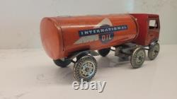 Mettoy Tinplate Windup International Oil Lorry Truck Tanker Works