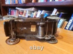 NICE VINTAGE 1910'S TIN LITHO WIND UP TOURING CAR with DRIVER