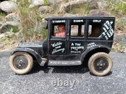 Nice Vintage Ferdinand Strauss Tin Windup Toy Car Leaping Lena 1920s