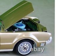 OLDS Oldsmobile Toronado Metal Model Classic Vintage Car Race Carousel Gold 442