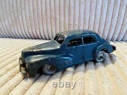 Old Vtg RARE Occupied Japan 1940's Blue Windup Toy Sedan Car WORKING