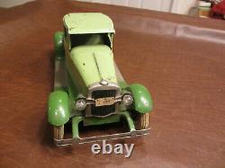 Pressed Steel 12.5 L 1929 Kingsbury Toys Coupe Wind Up Motor & Lights Toy Car