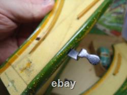 RARE 1950's Tippco #795 US Zone Germany Wind Up Cars Race Track With BOX Tin Toy