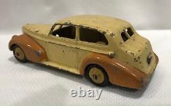 RARE! Vintage Dinky Toys #39B 1939 Oldsmobile Series F Straight-6 Sedan