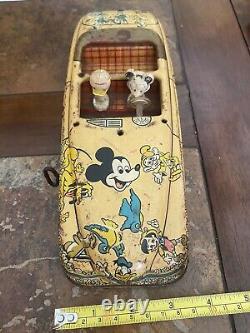 RARE WALT DISNEY Parade Roadster 1950 wind up car