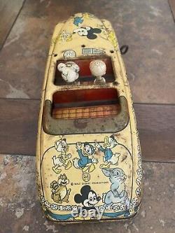 RARE WALT DISNEY Parade Roadster 1950 wind up car