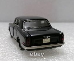 ROLLS-ROYCE Silver Shadow 1967 Vintage 140 Scale, Yonezawa toys Japan 1989