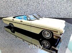 Rare Tin Friction 1961 Oldsmobile Super 88 Convertible 12 Car Yonezawa- Japan