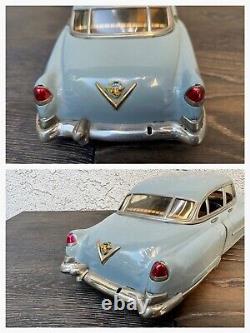 Rare Vintage 1950's Marusan Kosuge 12 Friction Tin Car CADILLAC Japan CLEAN