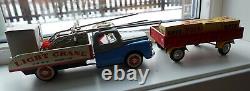 Red China Shanghai Tin Toy Car MF 809 LIGHT CRANE MAGNETIC ca 1950 box MB