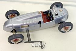 Schuco Studio II Auto Union Race Car No. 1 Wind-Up Tin Toy + Tools Boxed 18-8123