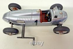 Schuco Studio II Auto Union Race Car No. 1 Wind-Up Tin Toy + Tools Boxed 18-8123