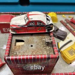 Superior Service Station Tin Litho 1949 T. Cohn Inc Vintage Toy Car Luncheonette