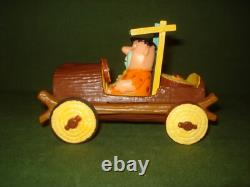 THE FLINTSTONES FRICTION DRIVE LOG CAR BY MARX TOYS 1977 withBOX MINTY RARE