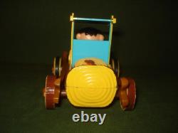 THE FLINTSTONES FRICTION DRIVE LOG CAR BY MARX TOYS 1977 withBOX MINTY RARE