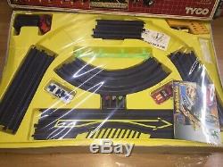 Tyco TRANSFORMERS Electric Slot Track Nite-Glow with 2 Cars Mustang MIB Vintage