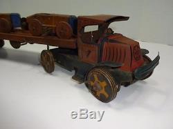 VERY EARLY MARX TOYS TIN CAR HAULER WithWIND UP MIDGET RACERS. 23 LONG