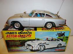VINTAGE 1965 JAPAN TIN GILBERT JAMES BOND'S ASTON MARTIN DB5 TOY CAR WithORIG. BOX