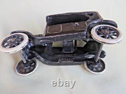 VINTAGE ANTIQUE ARCADE TOYS 1920s MODEL T PHAETON CAST IRON TOY CAR & DRIVER