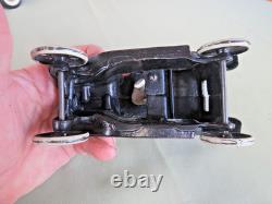 VINTAGE ANTIQUE ARCADE TOYS 1920s MODEL T PHAETON CAST IRON TOY CAR & DRIVER