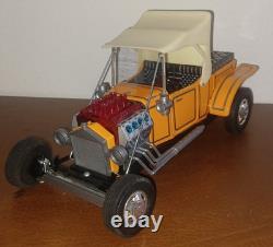 VINTAGE BATTERY OPERATED ALPS CUSTOM T FORD HOT ROD TOY CAR in BOX JAPAN NICE