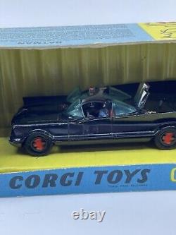 VINTAGE CORGI TOYS No 3 GIFT SET BATMOBILE and BATBOAT 1966