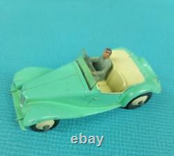 VINTAGE DINKY TOYS 1957 57 MG MIDGET SPORTS CONVERTIBLE CAR #102 With BOX MECCANO