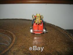 VINTAGE FIRE ENGINE TINPLATE LADDER TRUCK GERMANY 1930 TIN PENNY TOY no car