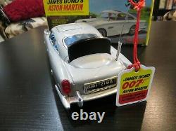 VINTAGE GILBERT JAMES BOND ASTON MARTIN DB5 NEAR MINT -CAR REALLY SHINES! WithBOX