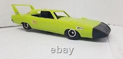 VTG 1970 Kenner SSP Road Runner Super Stocker Superbird Lime Green With Rip Cord