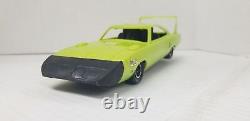 VTG 1970 Kenner SSP Road Runner Super Stocker Superbird Lime Green With Rip Cord