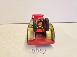 Vintage 15 Wyandotte Toys Emergency Auto Service Tow Truck