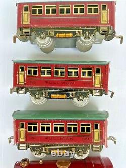 Vintage 1920-30s IVES Wind up Train Red Engine & 3 Passenger Cars set, USA, Works