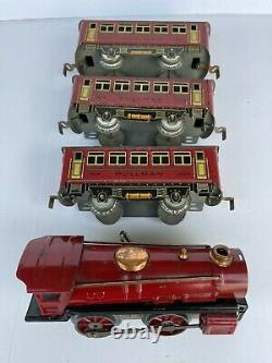 Vintage 1920-30s IVES Wind up Train Red Engine & 3 Passenger Cars set, USA, Works