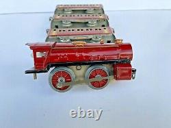 Vintage 1920-30s IVES Wind up Train Red Engine & 3 Passenger Cars set, USA, Works