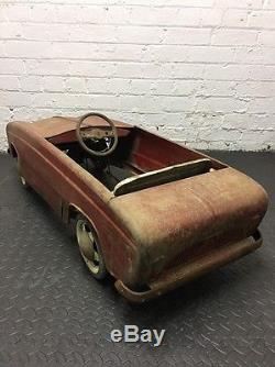 Vintage 1950s Renault Dauphine pedal car